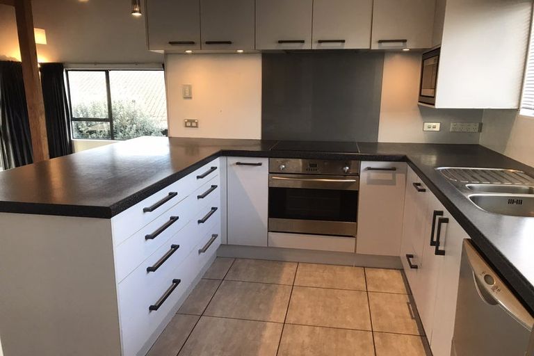 Photo of property in 2/2 Monde Place, Clover Park, Auckland, 2019