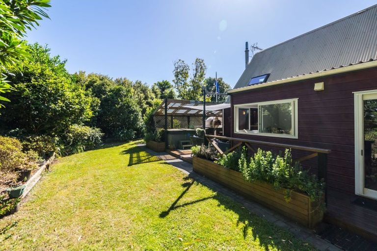 Photo of property in 71 Underhill Road, Featherston, 5710