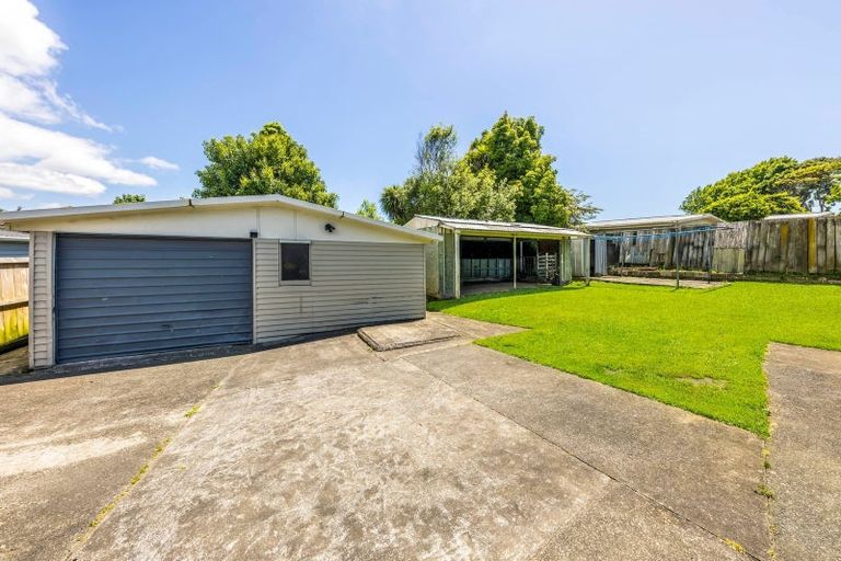 Photo of property in 16 Gainsborough Street, Manurewa, Auckland, 2102
