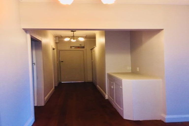 Photo of property in 35 Memorial Avenue, Ilam, Christchurch, 8053