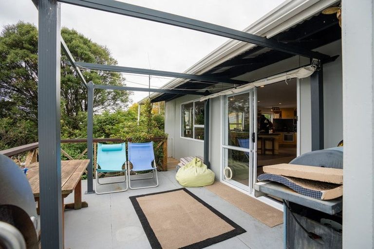 Photo of property in 24 Nore Street, Waihola, Milton, 9073