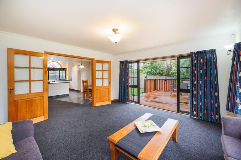 Photo of property in 11 Woodgate Court, Fitzherbert, Palmerston North, 4410