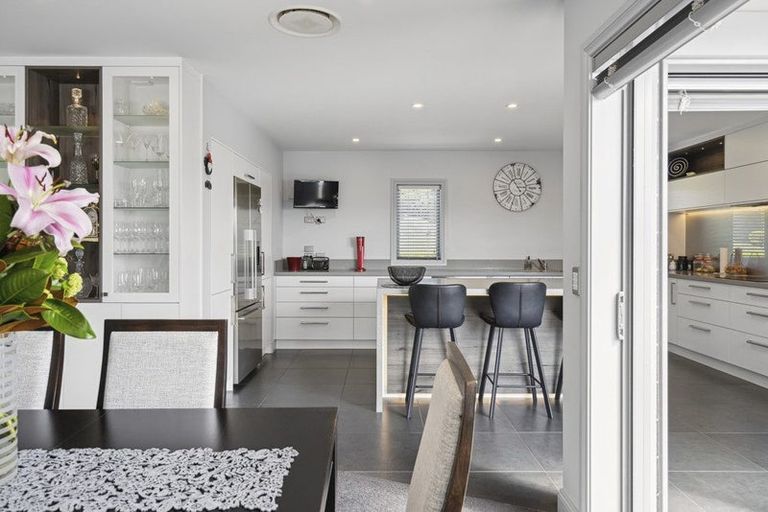 Photo of property in 71 Endeavour Drive, Whitby, Porirua, 5024