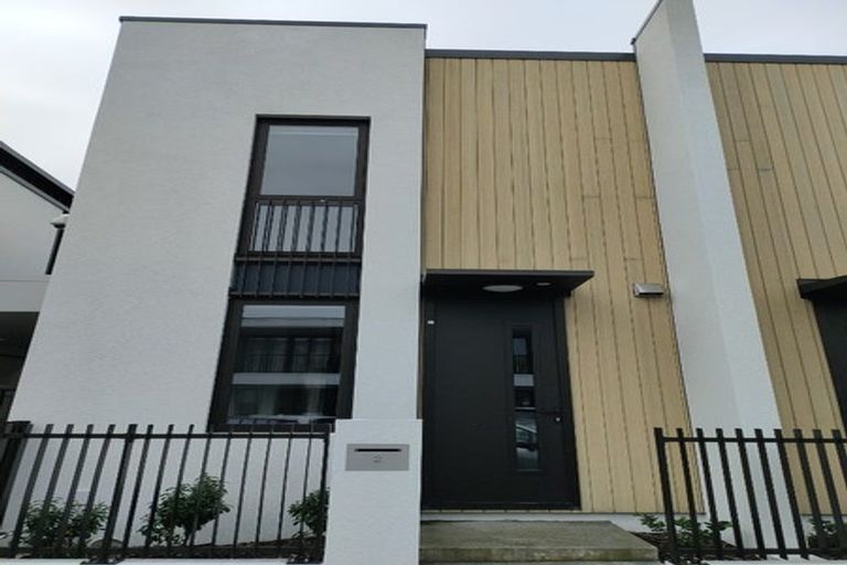 Photo of property in 6/65a Hogans Road, Glenfield, Auckland, 0629