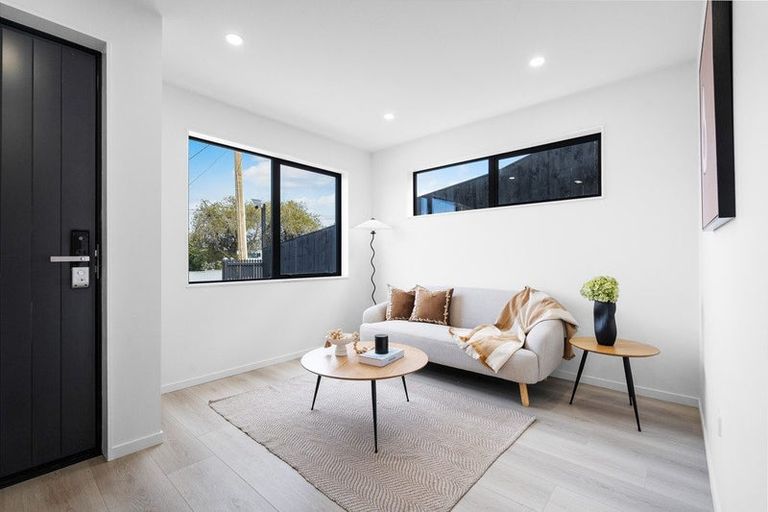 Photo of property in 12a Rewi Street, Torbay, Auckland, 0630