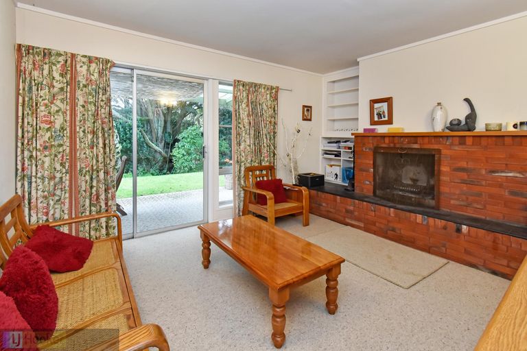 Photo of property in 140a Great South Road, Manurewa, Auckland, 2102