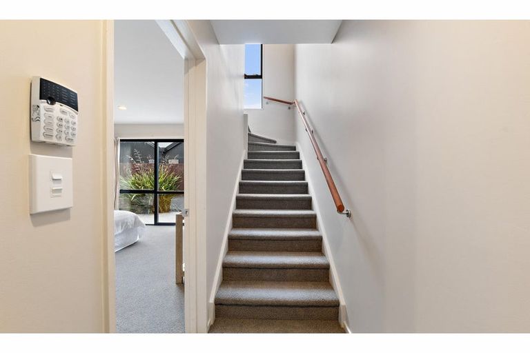 Photo of property in 1/75 Thackeray Place, Waltham, Christchurch, 8023