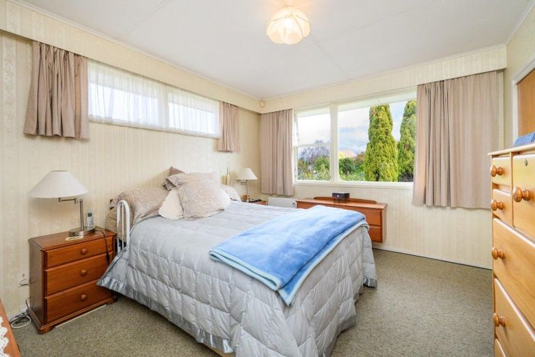 Photo of property in 40 Parkland Crescent, Terrace End, Palmerston North, 4410
