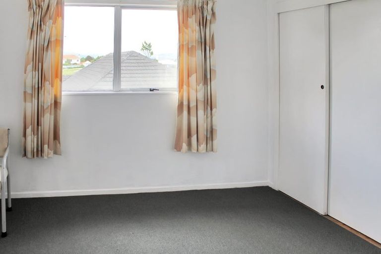 Photo of property in 732 Tremaine Avenue, Palmerston North, 4414