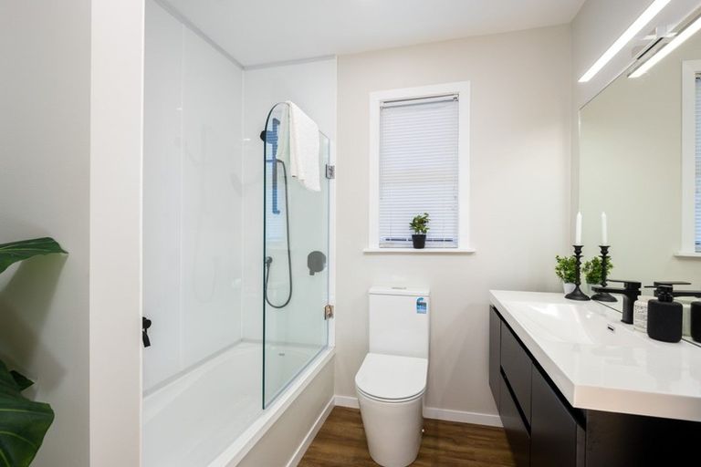 Photo of property in 275 Tukapa Street, Hurdon, New Plymouth, 4310