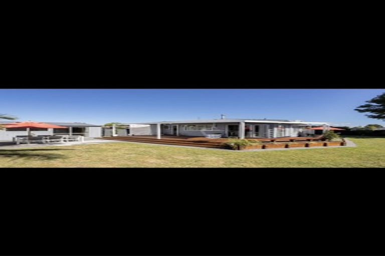 Photo of property in 5 Kinross Place, Mount Maunganui, 3116