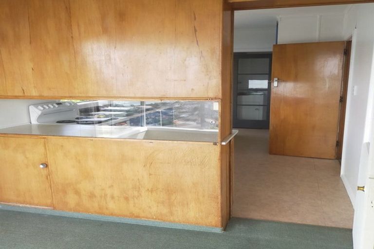 Photo of property in 16 Seaview Terrace, Kew, Dunedin, 9012