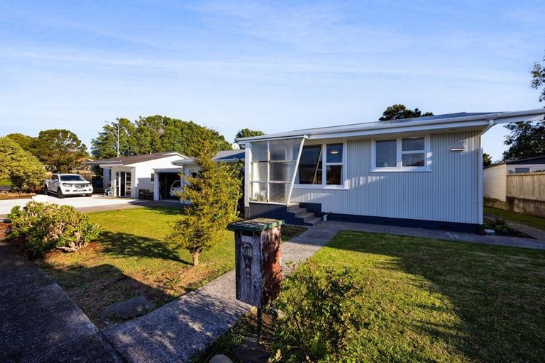 Photo of property in 62 Crownhill Street, Spotswood, New Plymouth, 4310