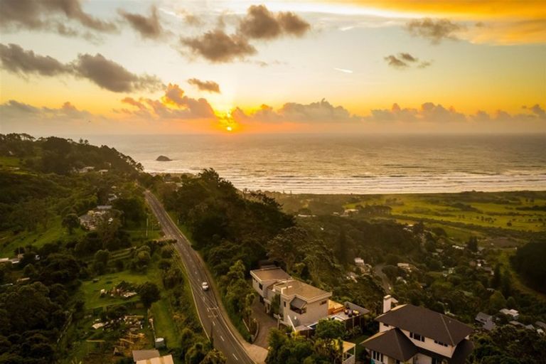 Photo of property in 107 Oaia Road, Muriwai, Waimauku, 0881