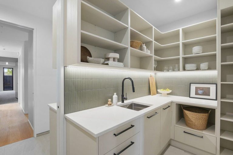 Photo of property in 26d Bryndwr Road, Fendalton, Christchurch, 8052