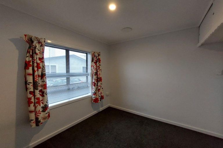 Photo of property in 157a Seaview Road, Westown, New Plymouth, 4310