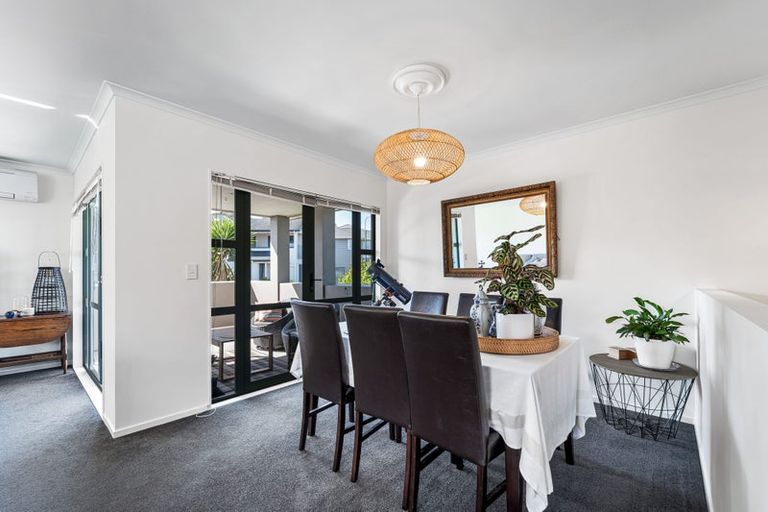 Photo of property in 8 Clea View, Gulf Harbour, Whangaparaoa, 0930
