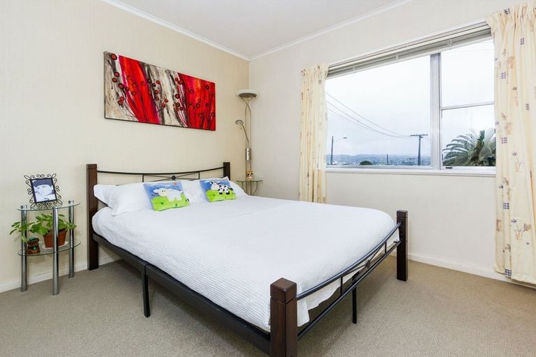 Photo of property in 5b Rosebank Road, Avondale, Auckland, 1026
