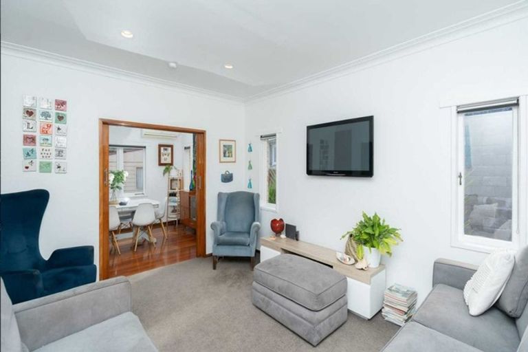 Photo of property in 14 Bolmuir Road, Forest Lake, Hamilton, 3200