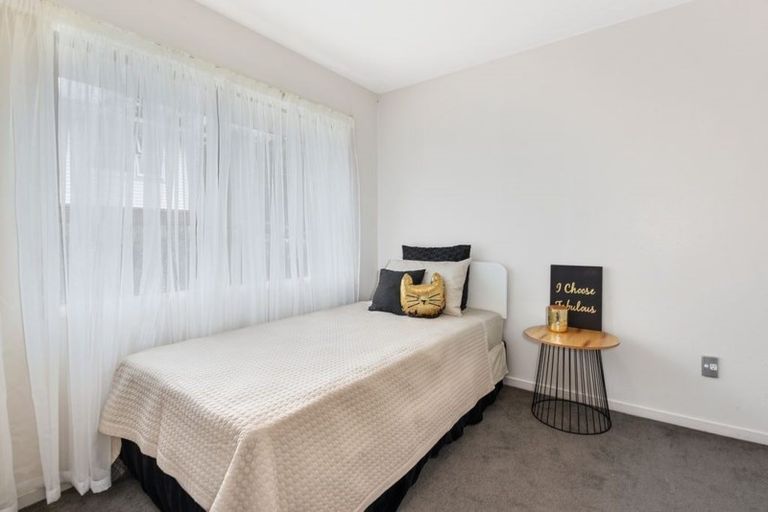 Photo of property in 1/86 Mountbatten Avenue, Hillcrest, Auckland, 0627