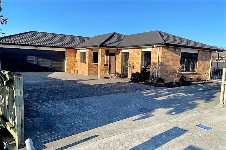 Photo of property in 208 Frimley Oaks, Frimley, Hastings, 4120