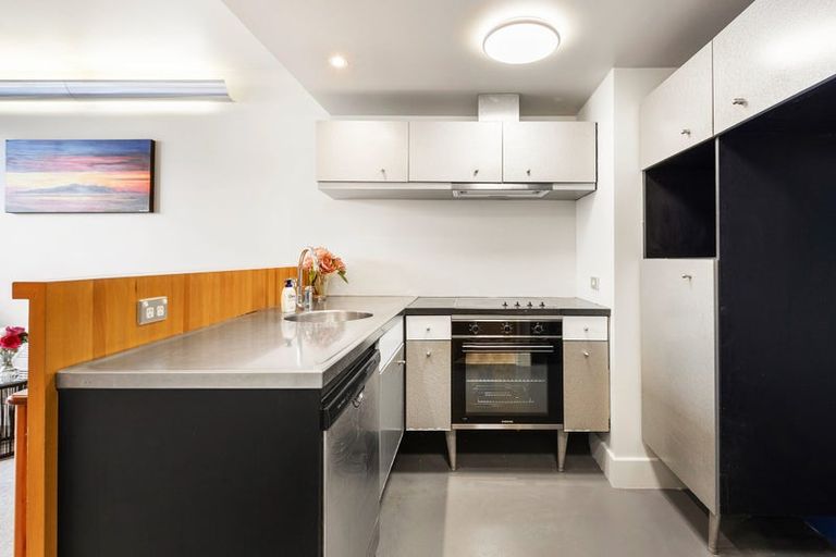 Photo of property in St Pauls Apartments, 46/43 Mulgrave Street, Thorndon, Wellington, 6011
