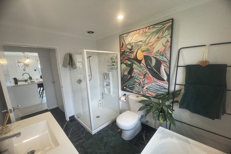 Photo of property in 3 Riverboat Lane, Helensville, 0800