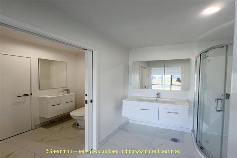 Photo of property in 2 Kaitiaki Drive, Clarks Beach, 2122