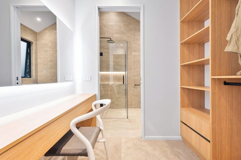 Photo of property in 15c Kiri Place, Mairangi Bay, Auckland, 0630