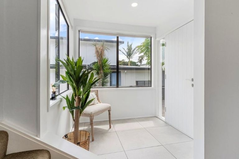Photo of property in 9a Brandon Road, Manly, Whangaparaoa, 0930