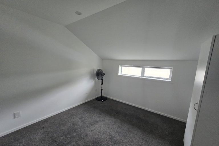 Photo of property in 59a Larsen Crescent, Tawa, Wellington, 5028