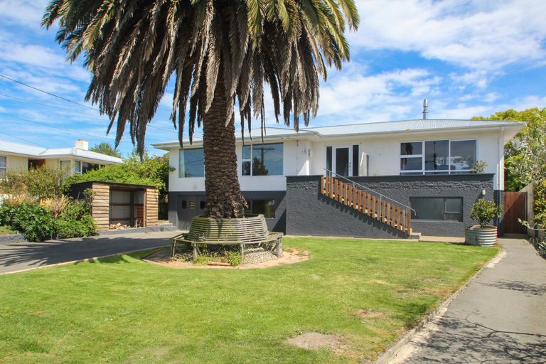 Photo of property in 36 Glendale Crescent, Holmes Hill, Oamaru, 9401