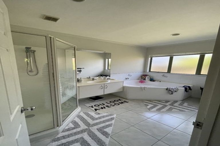 Photo of property in 2/41 Macleans Road, Bucklands Beach, Auckland, 2014