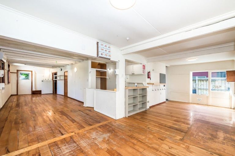 Photo of property in 9 Glen Road, Raumati South, Paraparaumu, 5032