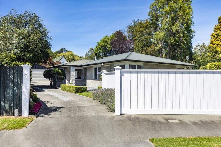 Photo of property in 5 Waiau Street, Cracroft, Christchurch, 8025