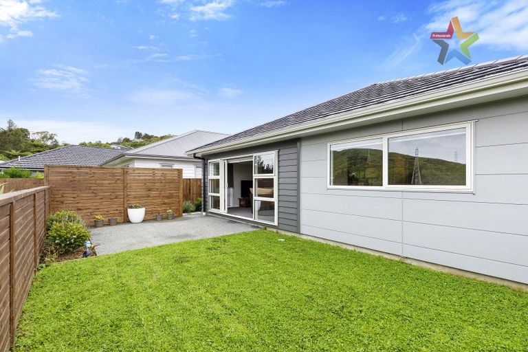 Photo of property in 3 Takapo Grove, Kelson, Lower Hutt, 5010