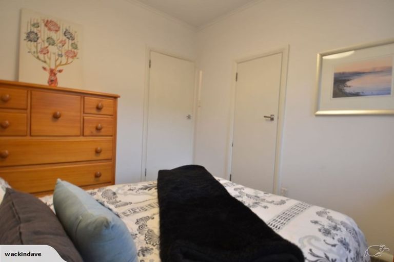 Photo of property in 8 Berkshire Avenue, Wilton, Wellington, 6012