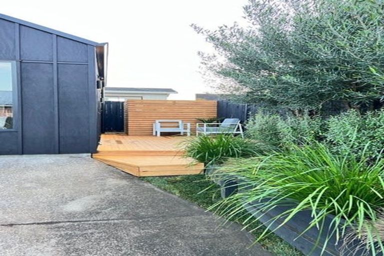 Photo of property in 19 Metcalfe Road, Ranui, Auckland, 0612