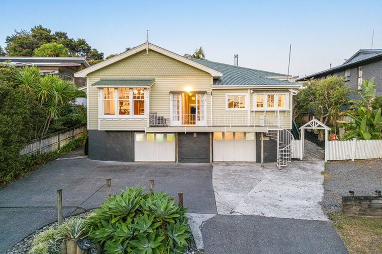 Photo of property in 9 Remu Place, Greenhithe, Auckland, 0632