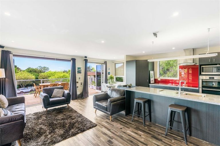 Photo of property in 6 Rakino Avenue, Manly, Whangaparaoa, 0930