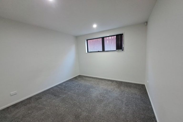 Photo of property in 18 Brunner Road, Glen Eden, Auckland, 0602