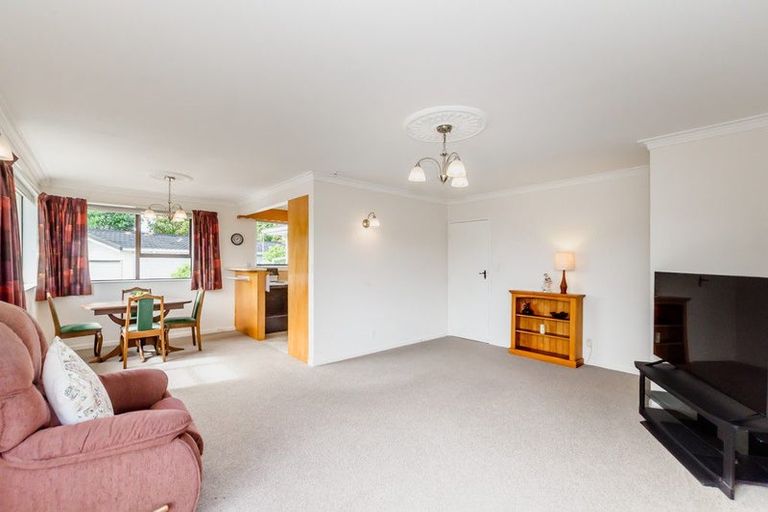 Photo of property in 2 Malfroy Lane, Raumati Beach, Paraparaumu, 5032