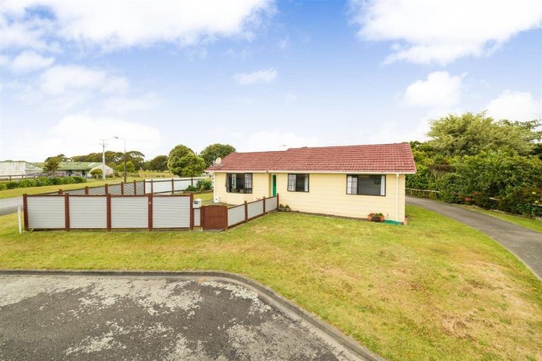 Photo of property in 2 Walton Street, Bulls, 4818