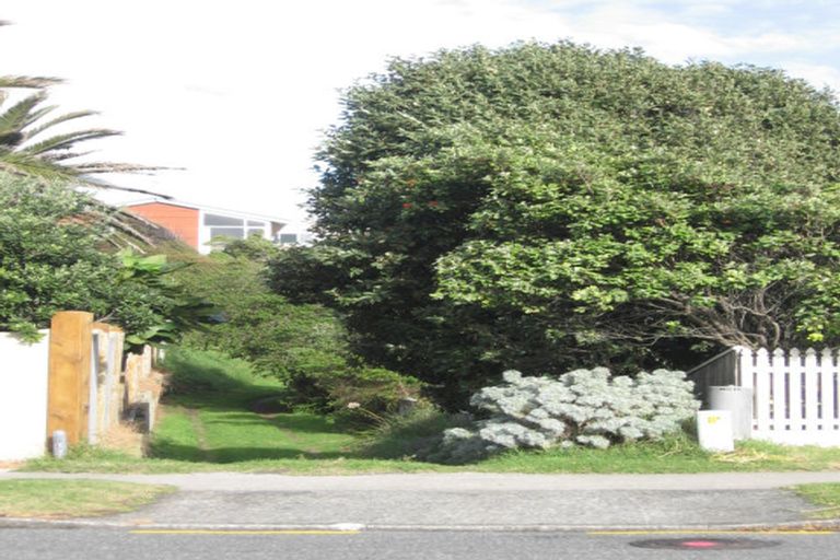 Photo of property in 12 Garden Road, Raumati Beach, Paraparaumu, 5032