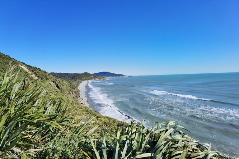 Photo of property in 4161 Coast Road, Punakaiki, 7873