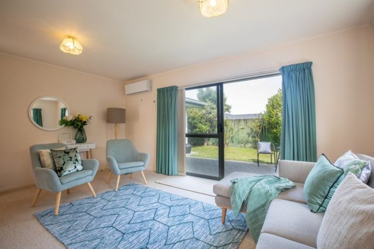 Photo of property in 52a Parata Street, Waikanae, 5036