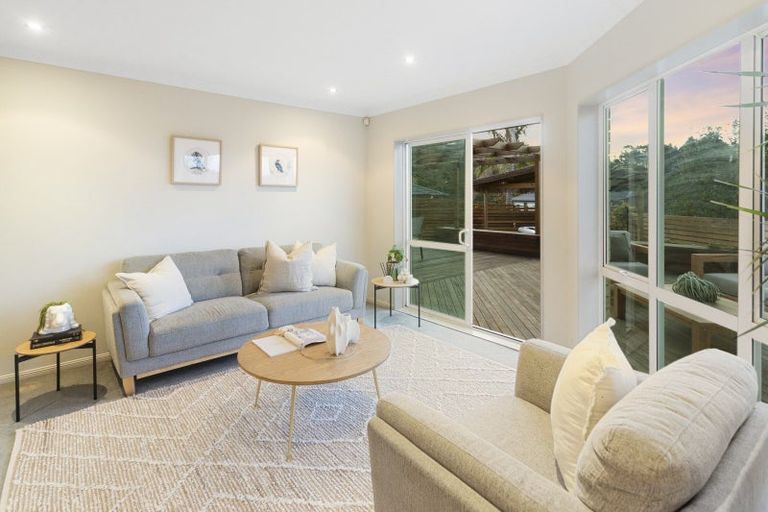 Photo of property in 41 Sapperton Drive, Henderson, Auckland, 0612