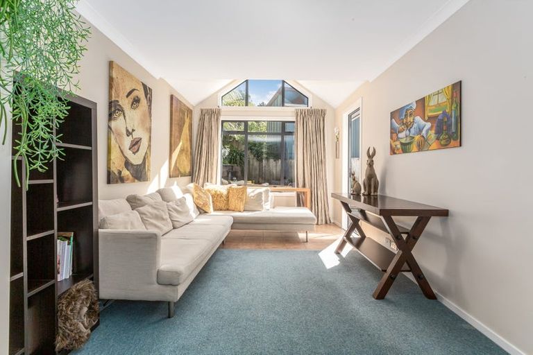 Photo of property in 295 Main Road, Tawa, Wellington, 5028