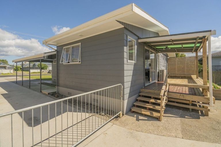 Photo of property in 11 White Street, Whitianga, 3510