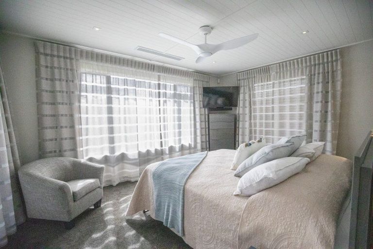 Photo of property in 32 Wallis Street, Raglan, 3225